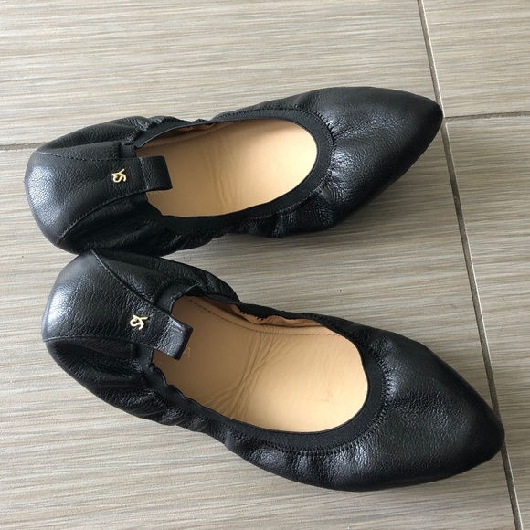 casual shoes for men under 1500